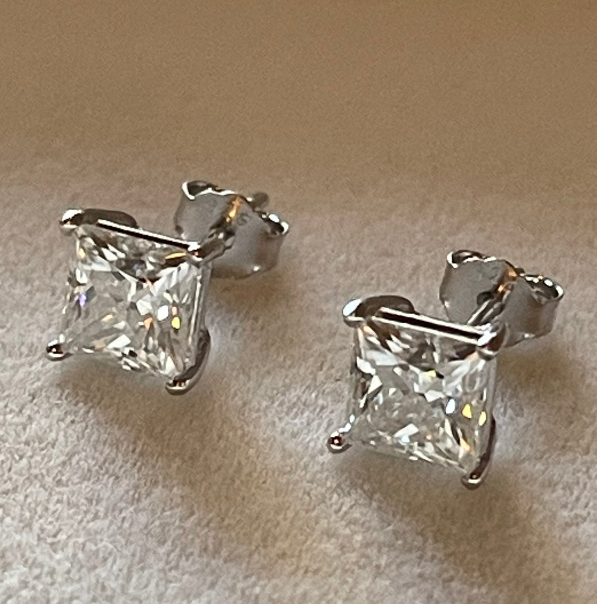 Square Moissanite stud earrings