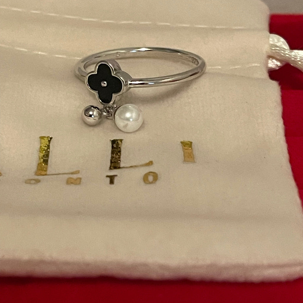 Black Agate Flower & Freshwater Pearl Dangling 925 Sterling Silver Ring
