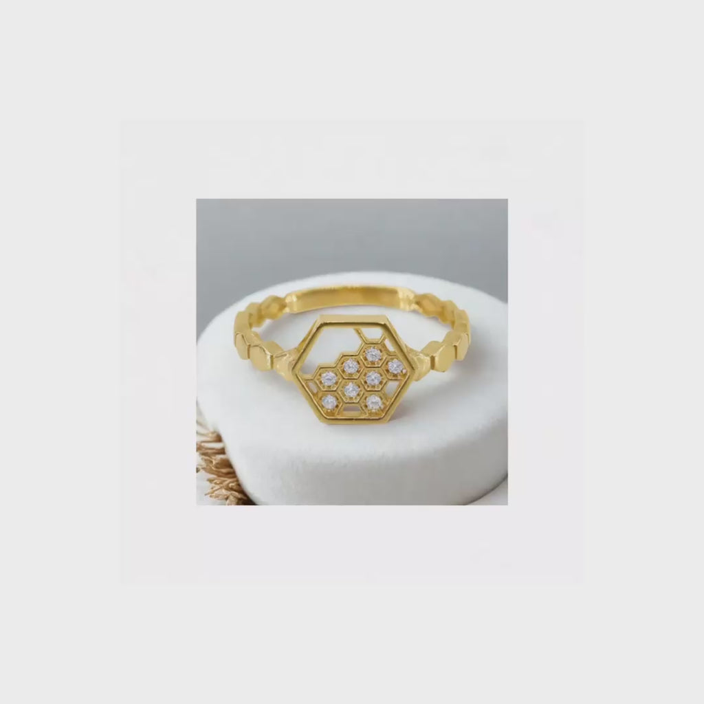 10KT Gold Honeycomb Ring
